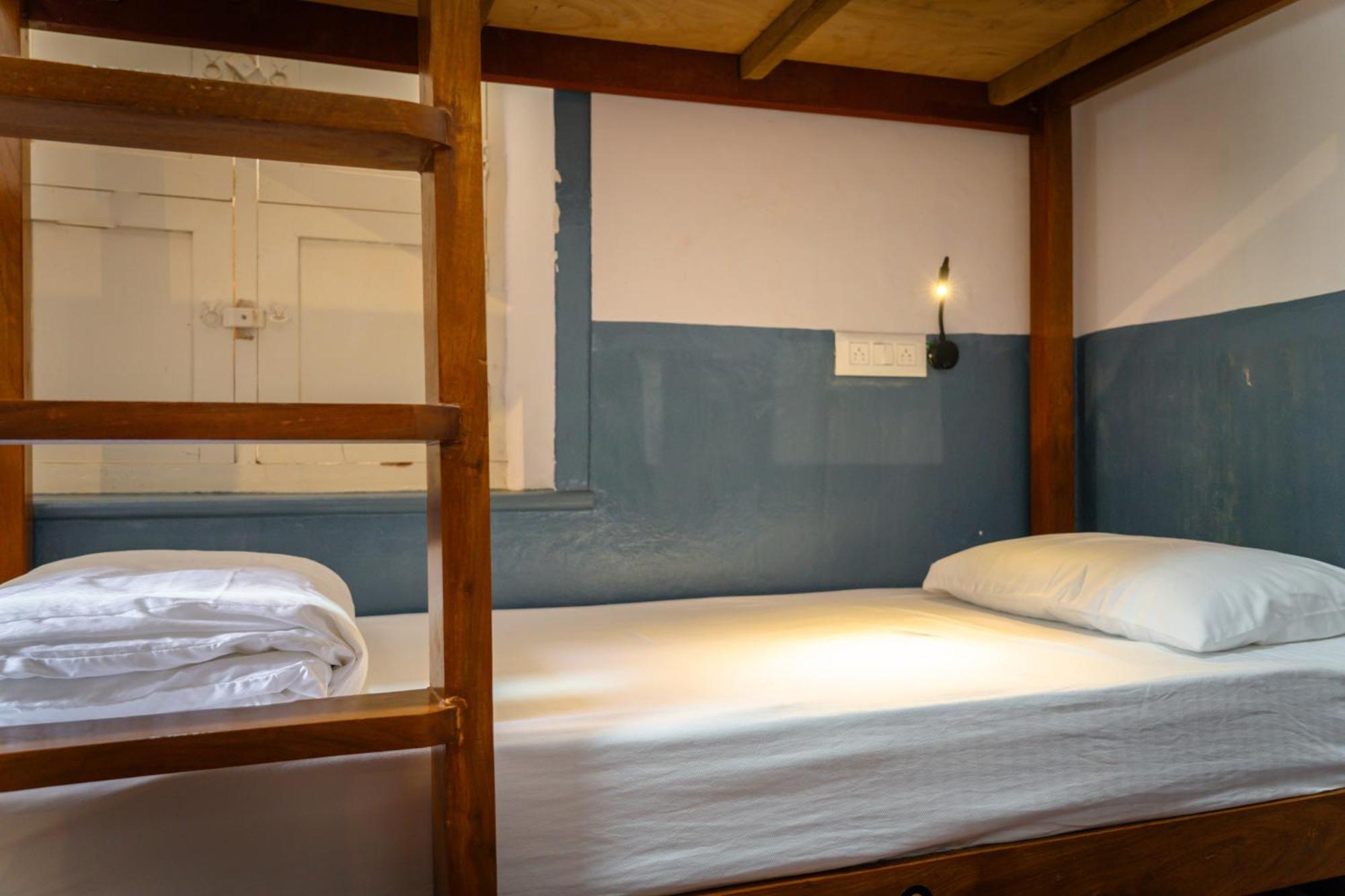 Hostel Leo Vishroam Mysore Exterior foto